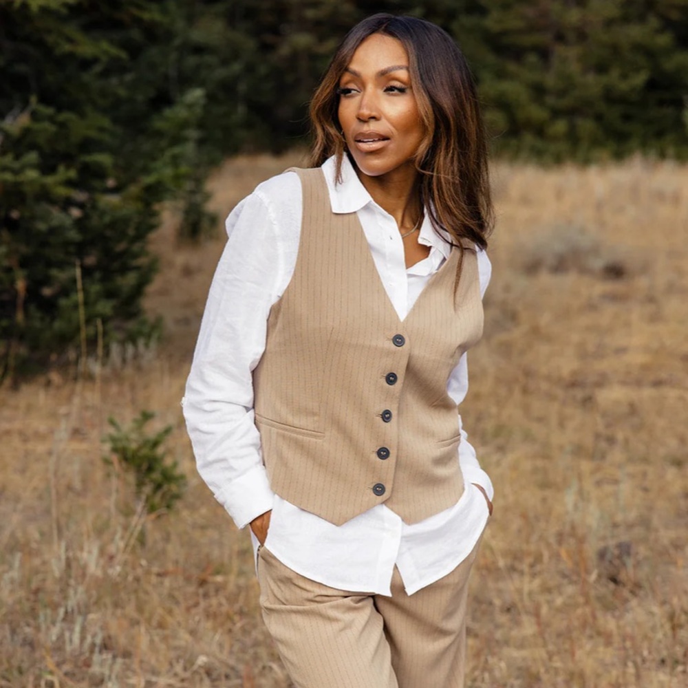 Women's Tan Pants & Vest Set